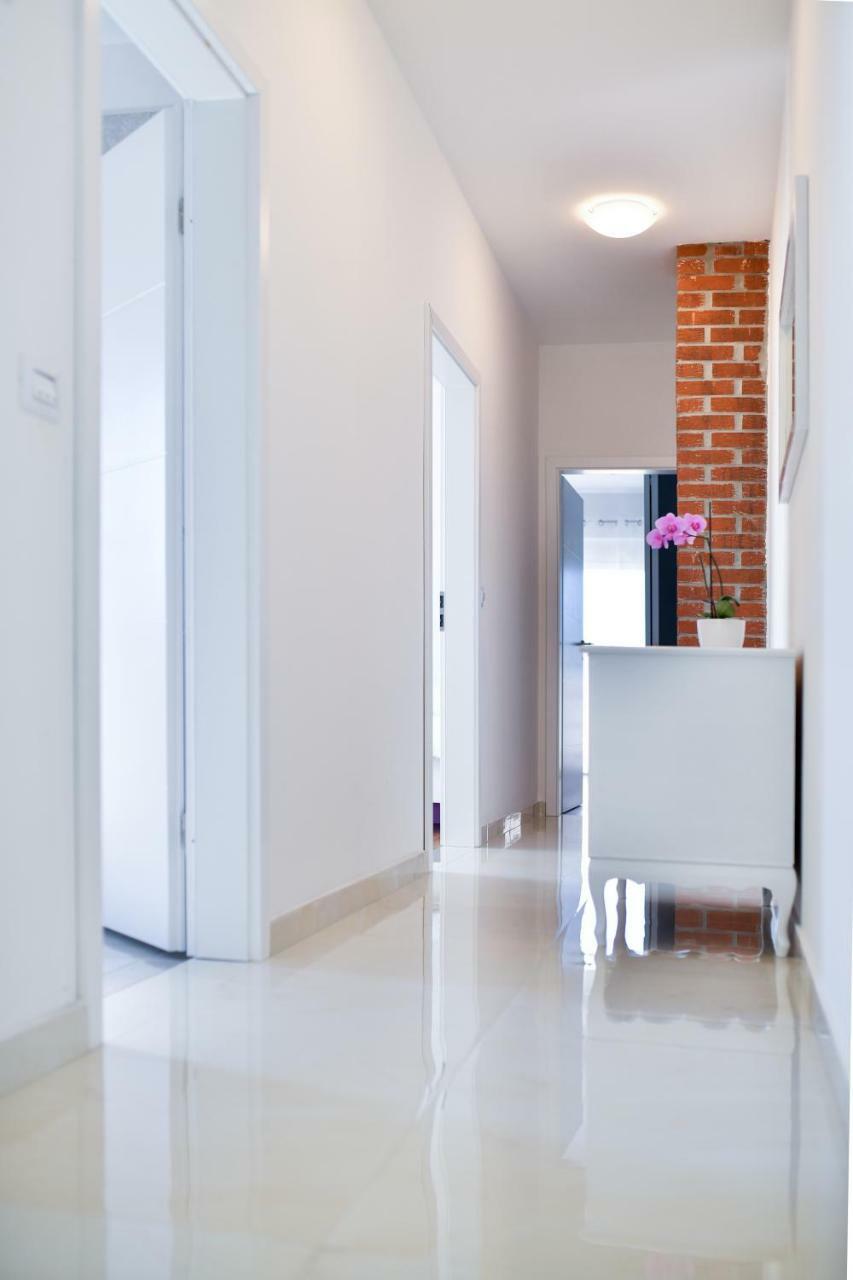 Apartman Space Ražanac 外观 照片