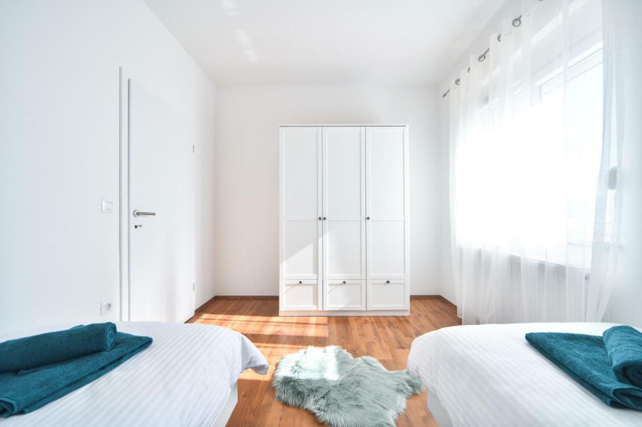 Apartman Space Ražanac 外观 照片
