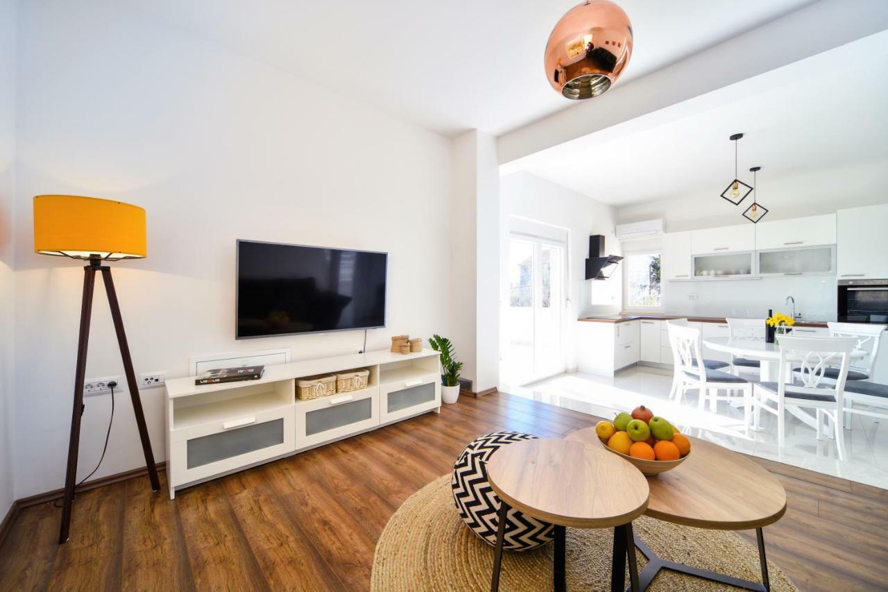 Apartman Space Ražanac 外观 照片